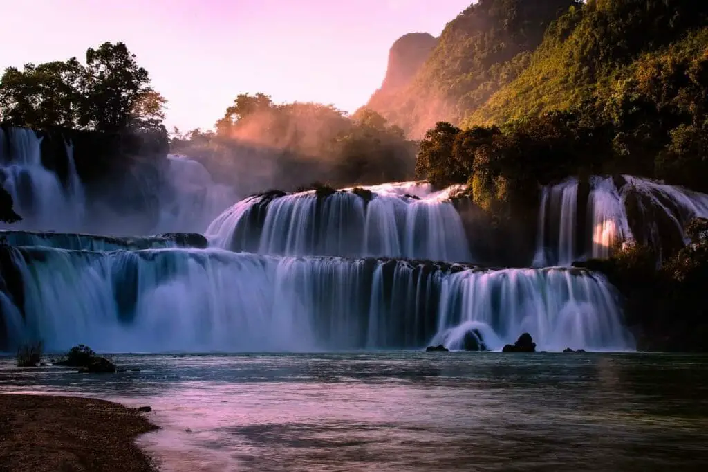 what-does-a-waterfall-mean-in-your-dream-luciding-dream-dictionary